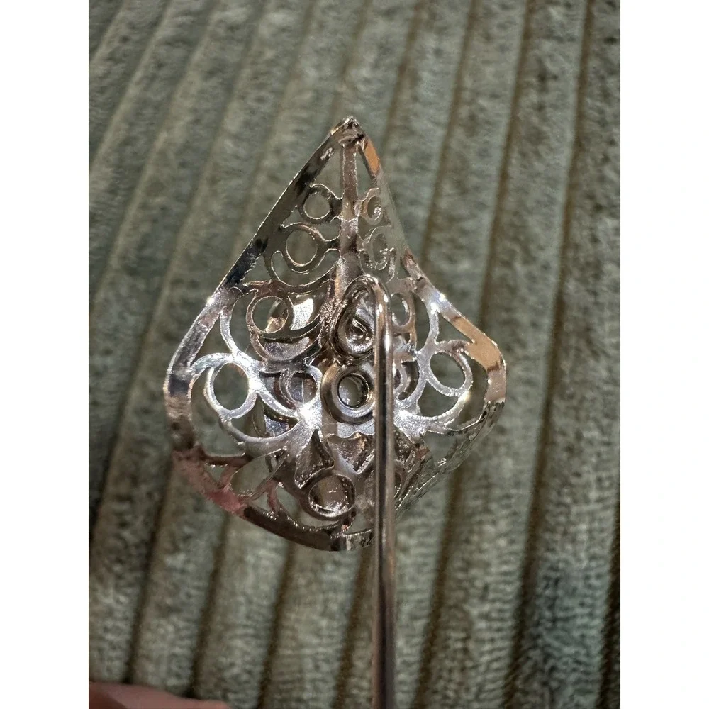 Floral Lapel‎ Stick Pin Brooch Silver Tone Teardrop Design Women's Jewelry